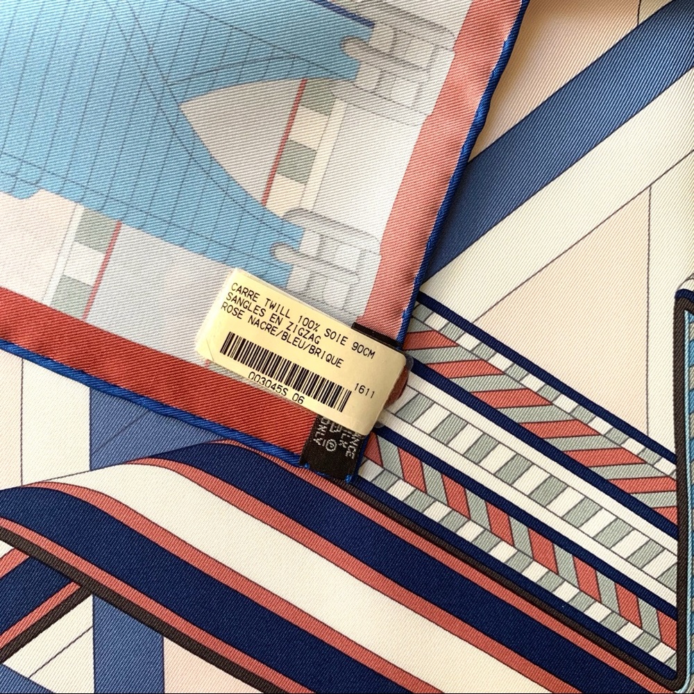 ❌SOLD❌Hermes Silk Scarf - Picture 5 of 5